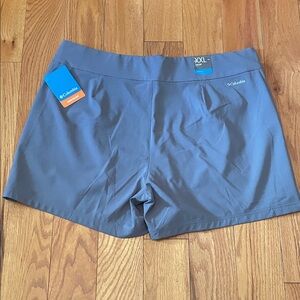 Columbia Women's Athletic Gray Shorts Sz xxl Omni shade